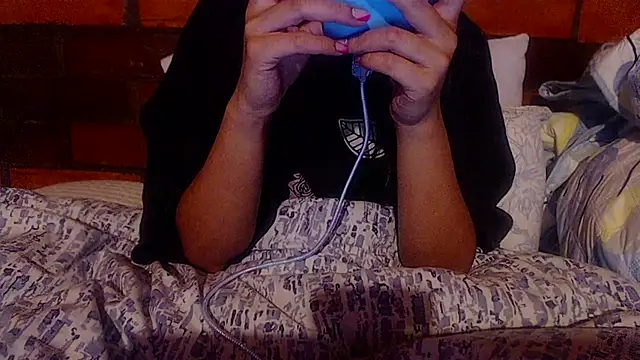 Snapshot of sabrina_v_ chatting on 09-10-25, 10:14 sabrina v online show from 09-10-25, 10:14