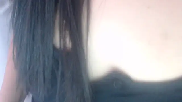 Snapshot of sabrina_v_ chatting on 05-28-26, 01:06 sabrina v online show from 05-28-26, 01:06