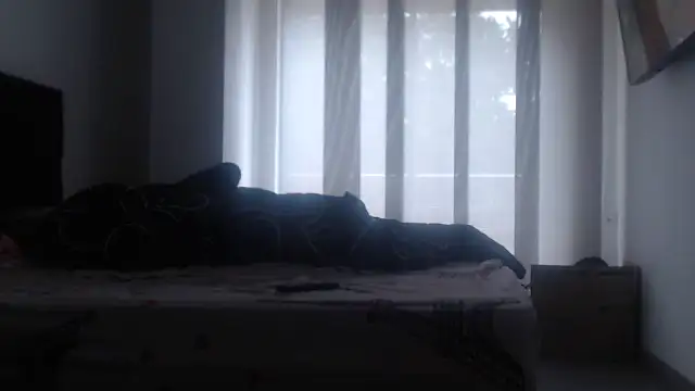 Snapshot of sabrina_v_ chatting on 05-12-26, 05:19 sabrina v online show from 05-12-26, 05:19