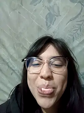 lareinalareinadelanal online show from 11-14-25, 12:36