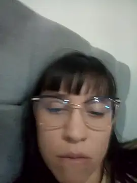 lareinalareinadelanal online show from 12-20-25, 11:51