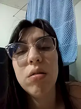 lareinalareinadelanal online show from 11-11-25, 11:09