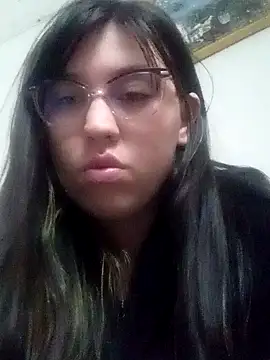 lareinalareinadelanal online show from 10-17-25, 12:07