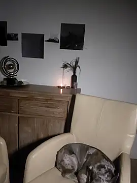 Foxy-Milfy online show from 10-21-25, 11:37