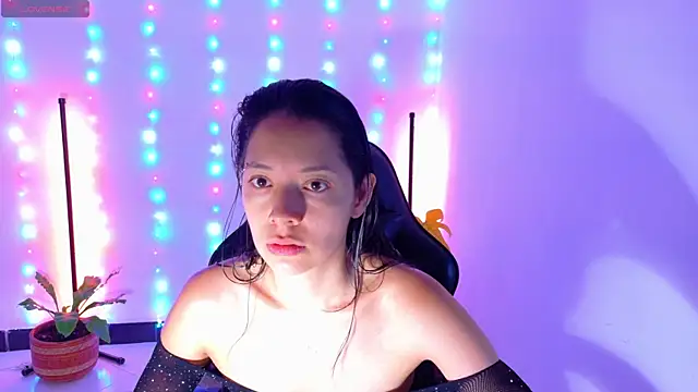 Snapshot of Sarasavage chatting on 04-20-26, 03:13 Sarasavage online show from 04-20-26, 03:13