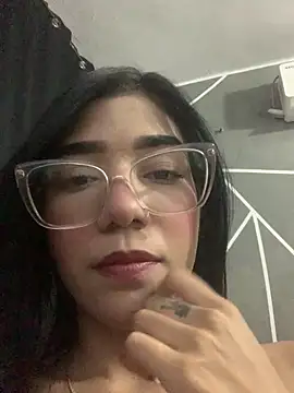 ElaRose 12 online show from 10-29-25, 07:02