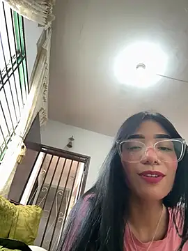 ElaRose 12 online show from 04-05-26, 08:04