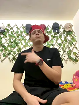 Snapshot of Themasterhades_777 chatting on 11-03-25, 11:19 Themasterhades 777 online show from 11-03-25, 11:19