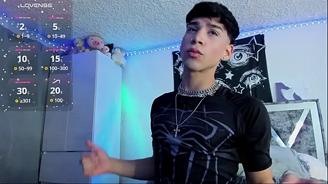 Snapshot of Dark_Boy26 chatting on 09-10-25, 10:31 Dark Boy26 online show from 09-10-25, 10:31