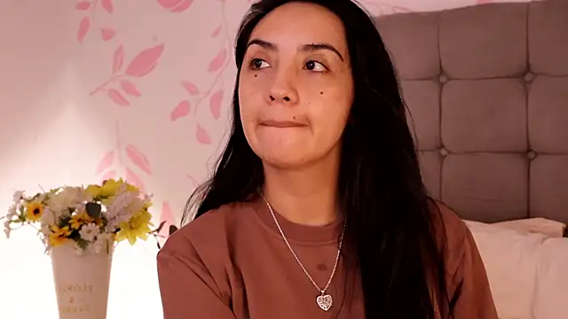 ana riveros online show from 06-15-26, 03:44