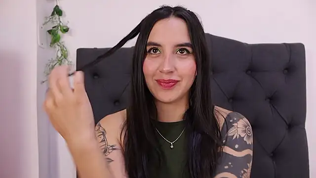 kaylee lee online show from 03-17-26, 04:04