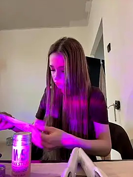 Naomi   Rias online show from 11-15-25, 05:00