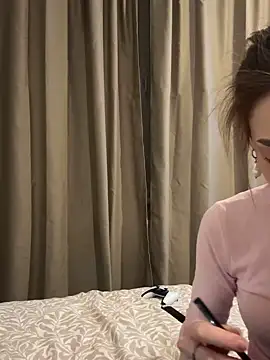 Naomi   Rias online show from 11-26-25, 02:17