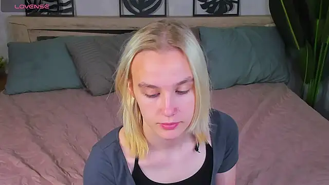 Carolin Miller online show from 09-25-25, 08:31