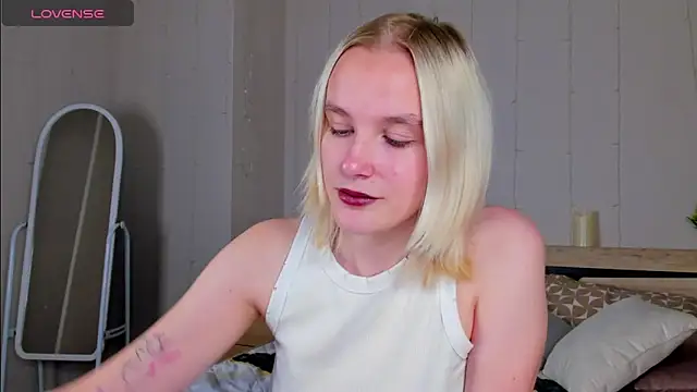 Carolin Miller online show from 09-22-25, 08:31