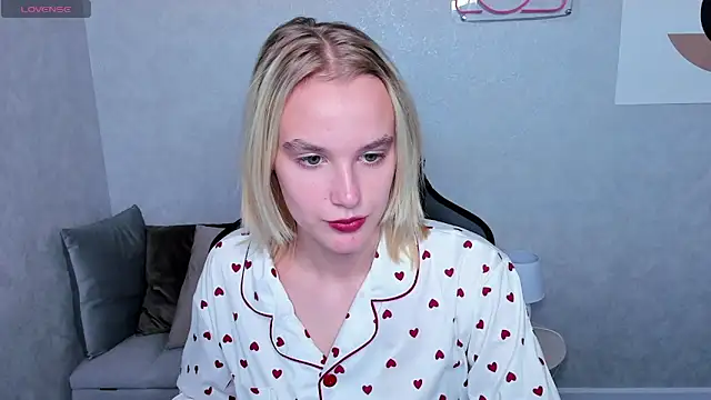 Carolin Miller online show from 09-26-25, 07:59