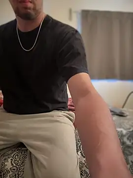 Snapshot of himNIGuys chatting on 10-22-25, 07:13 himNIGuys online show from 10-22-25, 07:13