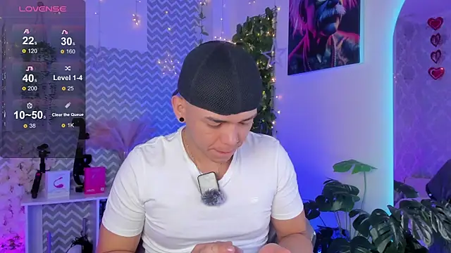 Snapshot of jhosepMoreno chatting on 04-21-26, 12:23 jhosepMoreno online show from 04-21-26, 12:23