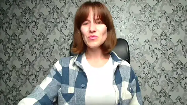 Kelly Kisss online show from 10-21-25, 11:20