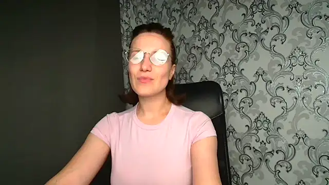 Kelly Kisss online show from 07-06-26, 11:17
