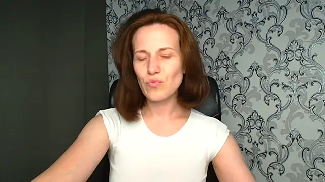 Kelly Kisss online show from 06-20-26, 11:15