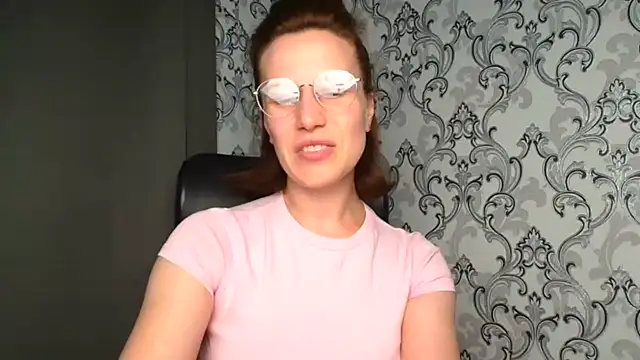 Kelly Kisss online show from 06-21-26, 11:27