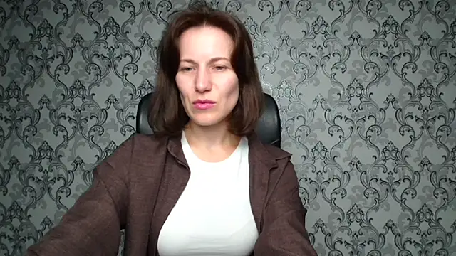 Kelly Kisss online show from 11-07-25, 12:21