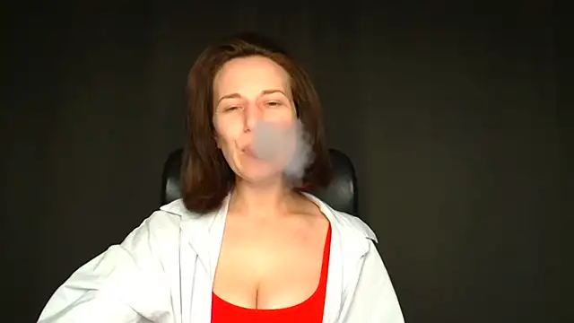 Snapshot of Kelly_Kisss chatting on 06-07-26, 11:15 Kelly Kisss online show from 06-07-26, 11:15