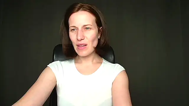 Snapshot of Kelly_Kisss chatting on 05-03-26, 11:37 Kelly Kisss online show from 05-03-26, 11:37