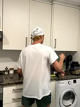 pbyariel- online show from 10-21-25, 04:06