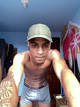 Snapshot of machucatu chatting on 06-30-26, 02:50 machucatu online show from 06-30-26, 02:50
