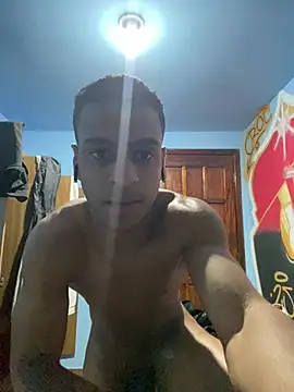 Snapshot of machucatu chatting on 07-19-26, 09:33 machucatu online show from 07-19-26, 09:33