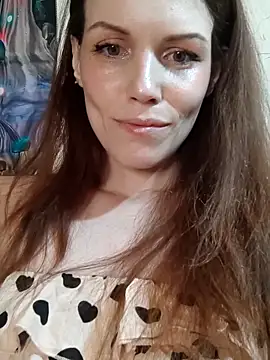Snapshot of Angie_meow chatting on 04-02-26, 02:35 Angie meow online show from 04-02-26, 02:35