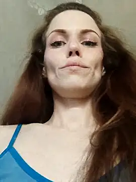 Snapshot of Angie_meow chatting on 06-16-26, 04:18 Angie meow online show from 06-16-26, 04:18