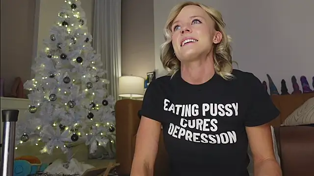 Taylorlove303 online show from 11-28-25, 11:21