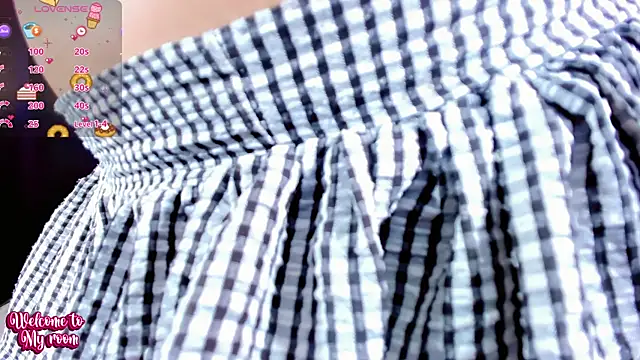 LiaFernandaa online show from 11-10-25, 02:11