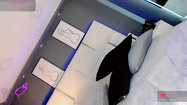 LiaFernandaa online show from 04-10-26, 01:29