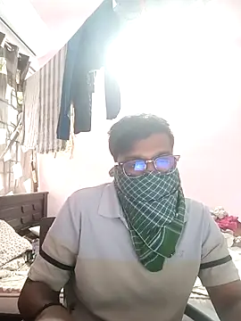 deliciousdik69 online show from 10-27-25, 09:43