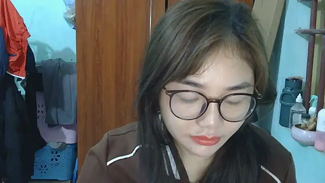 Uhem112 online show from 12-22-25, 12:22