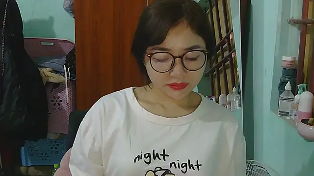 Uhem112 online show from 11-15-25, 03:43