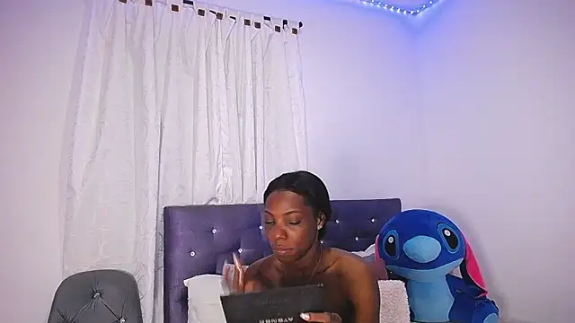 BryanaSmith21 online show from 10-21-25, 01:32