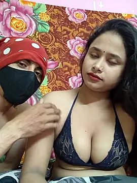 Seducing couple online show from 03-17-26, 04:59