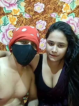 Seducing couple online show from 02-25-26, 04:29