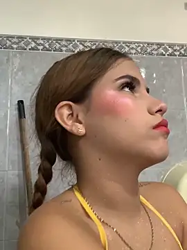 MiiluRosse online show from 10-28-25, 12:15