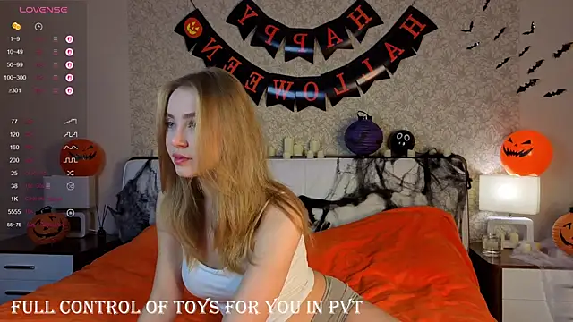 Snapshot of Anna_mileer chatting on 10-25-25, 01:27 Anna mileer online show from 10-25-25, 01:27