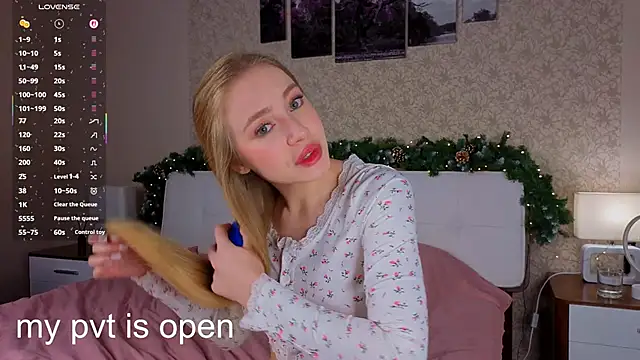 Snapshot of Anna_mileer chatting on 12-19-25, 01:31 Anna mileer online show from 12-19-25, 01:31