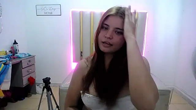 keilicita tonny 18 online show from 09-22-25, 06:03