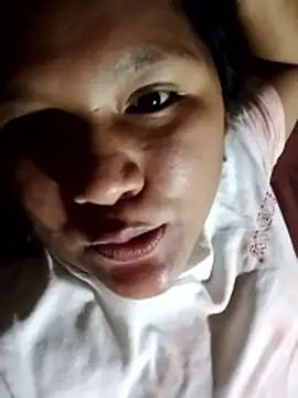 Snapshot of vea_m chatting on 05-11-26, 04:04 vea m online show from 05-11-26, 04:04
