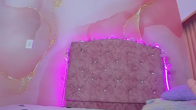 violet taylor  online show from 02-16-26, 02:21