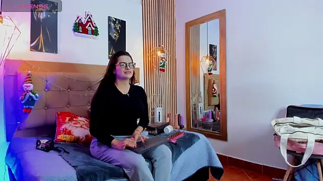 Snapshot of _samanthaa_foxx chatting on 12-04-25, 03:16 samanthaa foxx online show from 12-04-25, 03:16